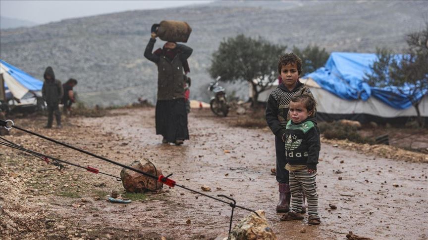 Forgotten Syrians need help this winter, says author Gaiman
