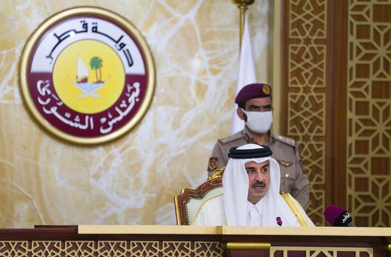 Qatar ruler heads to Saudi Arabia for Gulf summit
