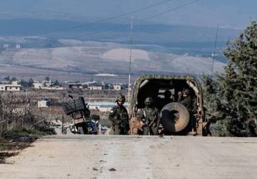 Israeli occupation forces conduct incursions into villages in northern Quneitra