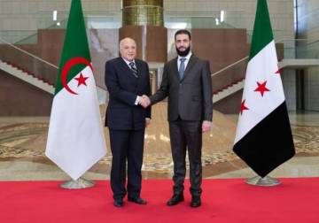 Algerian foreign minister meets Syrian interim president in Damascus