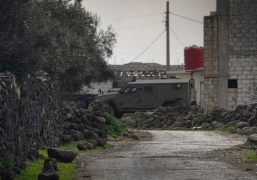Israeli occupation forces open fire, advance into western Daraa countryside