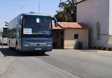 First voluntary return convoy transports 72 Syrian refugees from Lebanon