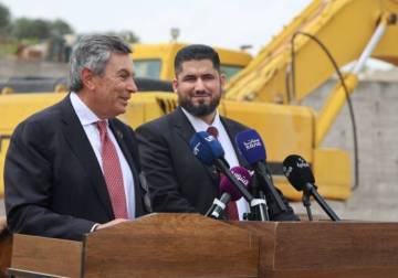 Idlib launches aid projects, lays hospital foundation under “Loyalty to Idlib”