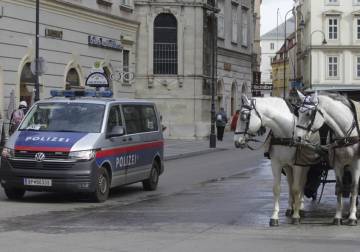 Austrian police warn of abstract threat to Syrian facilities