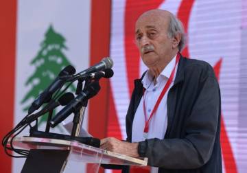 Lebanon’s Joumblatt calls on Sweida’s Druze to integrate into Syria state