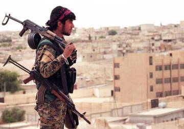 Clashes erupt between Kurdish forces, Syrian army in Deir ez-Zor