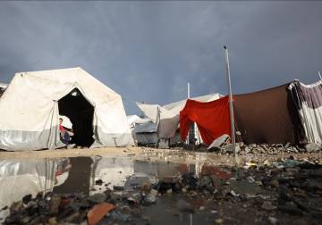 Storm brings flooding risks to Gaza, threatening fragile tents sheltering hundreds of thousands of Palestinians