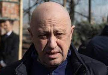 Who is the head of the Russian mercenary group bashing the military's role in Ukraine?