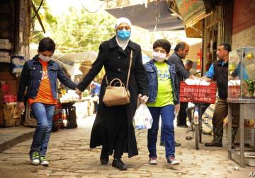 WHO reports global decline in new COVID-19 cases