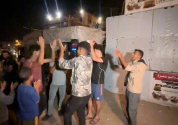 Palestinians, Israelis celebrate after Gaza ceasefire deal announced