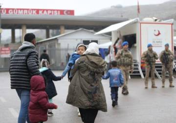 Turkey: 40,000 Syrians returned home since Assad fall