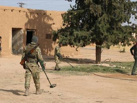 Landmine planted by YPG militia kills civilian in north Syria