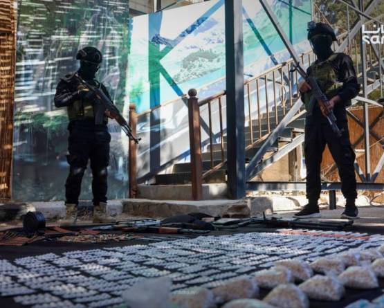 Syrian anti-narcotics forces arrest major drug trafficker, seize drugs and weapons