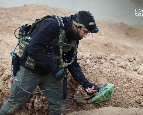 Security forces begin demining operations between Qara Qozak Bridge, Al-Shuyukh district