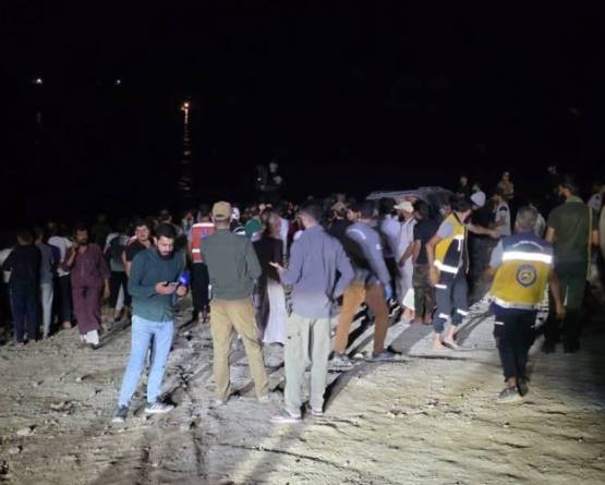 Two children die, 15 rescued after ferry sinks in Deir Ezzor