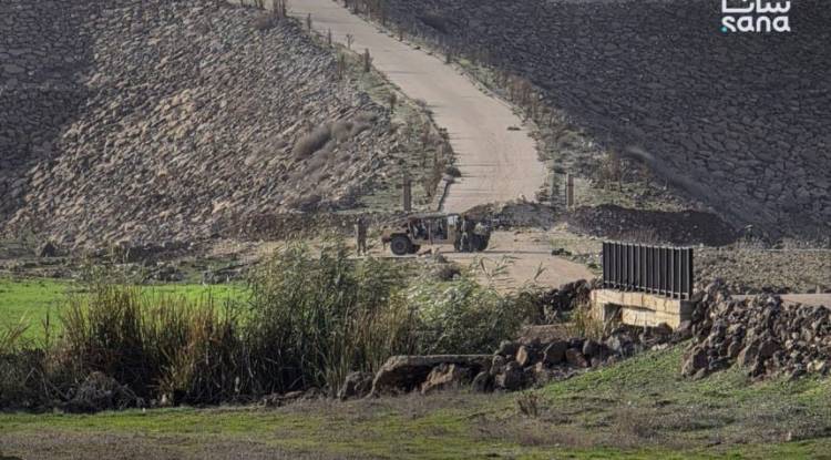 Israeli occupation forces shell southern Quneitra countryside