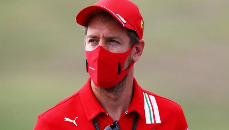 vettel signs with aston martin